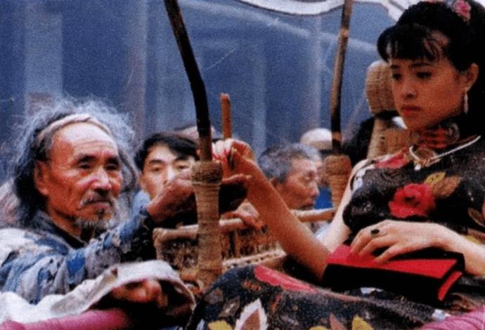 大鸿米店电影因尺度问题遭两次禁播，没好人！