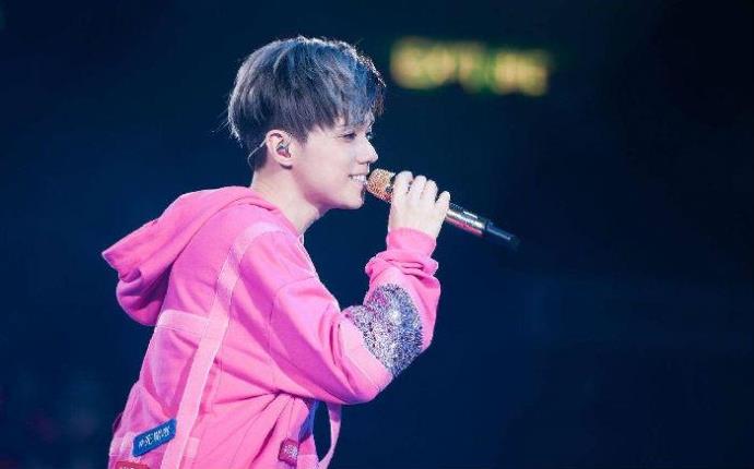 新金瓶梅在线之所以经典,离不开这贝斯手和最佳西门庆的照片 -第8张 新金瓶梅在线之所以经典,离不开这贝斯手和最佳西门庆