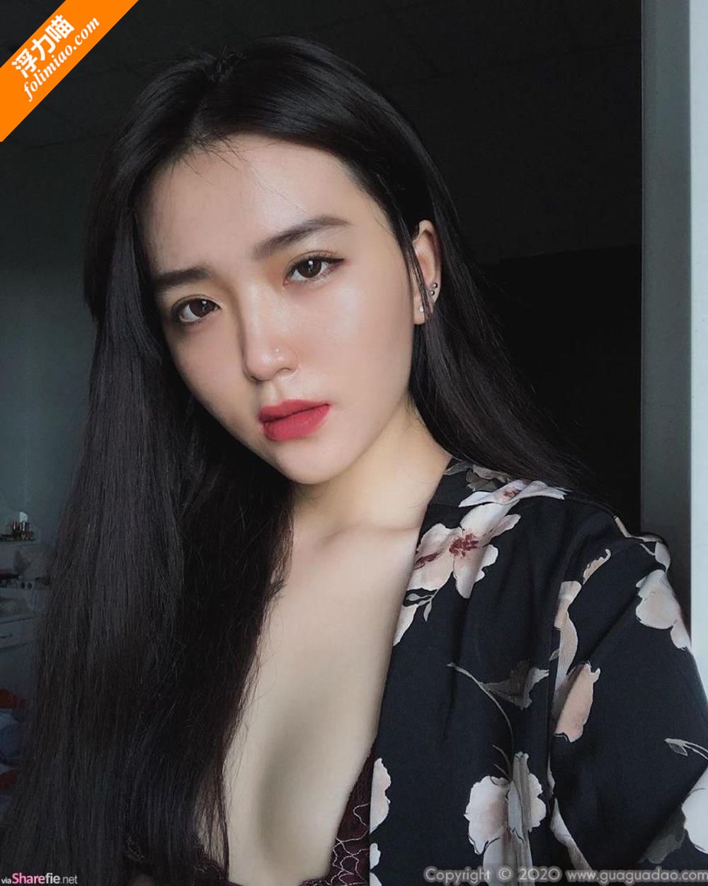 分享一个越南正妹，胸部凸起屁股滚圆，坏坏的样子惹人爱-写真套图 的第11张图片