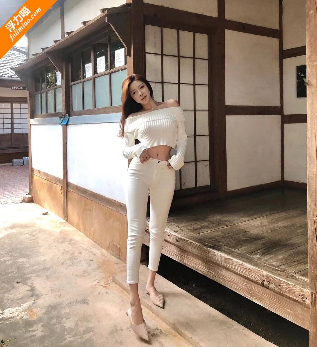 韩国大S曲线美女主播米娜，看到她饱满的胸器真想把头埋进去-写真套图 的第11张图片