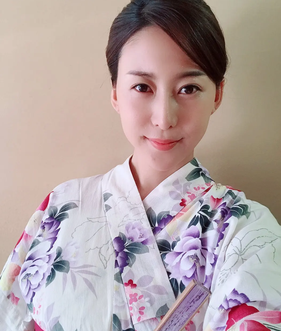 头条女神之松下纱荣子,洋溢大气成熟气质的熟女的图片 -第2张 头条女神之松下纱荣子,洋溢大气成熟气质的熟女的图片 -第2张