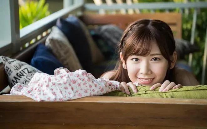 ADN-188明里紬(明里つむぎ)看到自己封面笑了的图片 -第1张 ADN-188明里紬(明里つむぎ)看到自己封面笑了的图片 -第1张