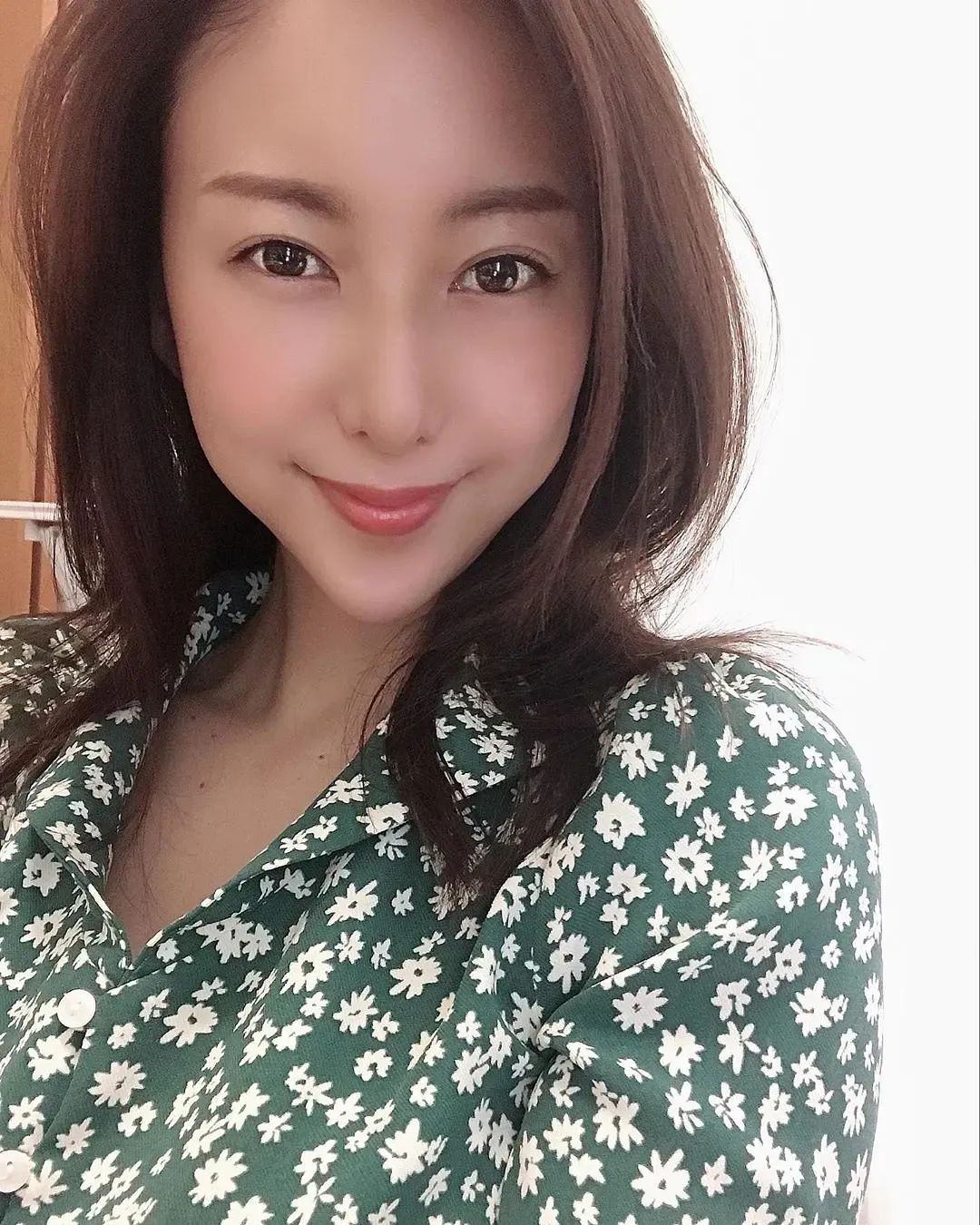 头条女神之松下纱荣子,洋溢大气成熟气质的熟女的图片 -第12张 头条女神之松下纱荣子,洋溢大气成熟气质的熟女的图片 -第12张