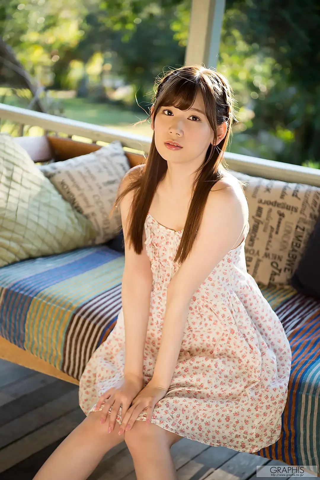 ADN-188明里紬(明里つむぎ)看到自己封面笑了的图片 -第3张 ADN-188明里紬(明里つむぎ)看到自己封面笑了的图片 -第3张