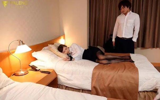 FSDSS-077天使萌空姐让你禁不住打10分的妙作!的图片 -第2张 FSDSS-077天使萌空姐让你禁不住打10分的妙作!的图片 -第2张