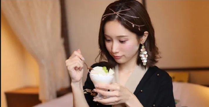 SSNI-953小岛南遭遇家中奇葩的感情纠葛作品的图片 -第2张 SSNI-953小岛南遭遇家中奇葩的感情纠葛作品的图片 -第2张